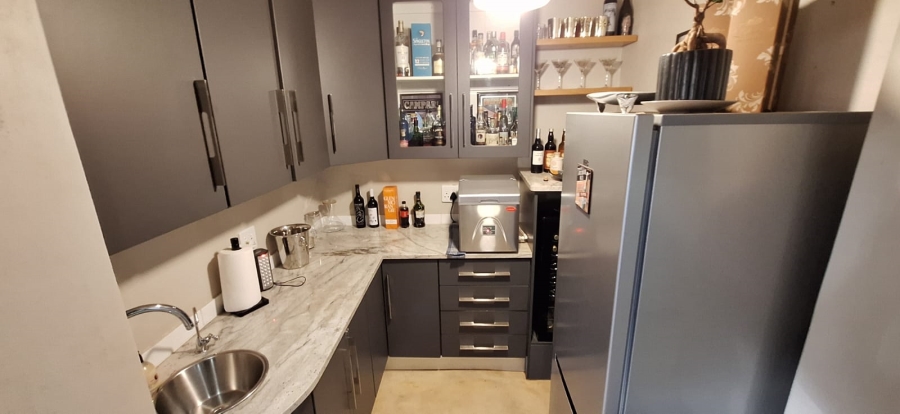 5 Bedroom Property for Sale in Rustenburg Rural North West